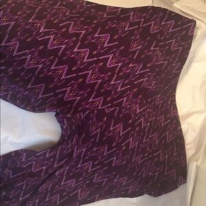 LuLaRoe Purple Zigzag Leggings